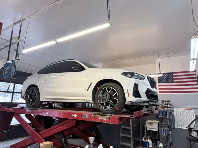 Modern SUV receiving service